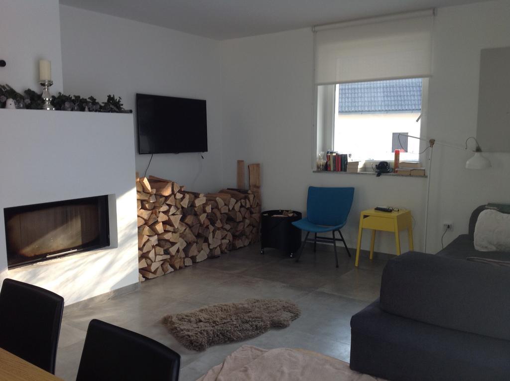 شقة A Modern Flat كْرانْيِسكا غورا الغرفة الصورة